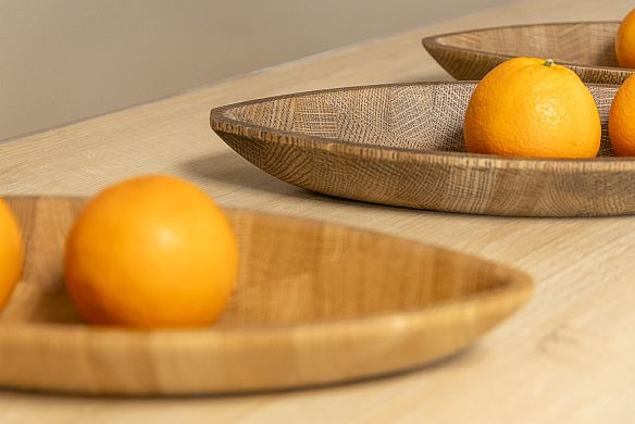 Venekulhot pöydällä